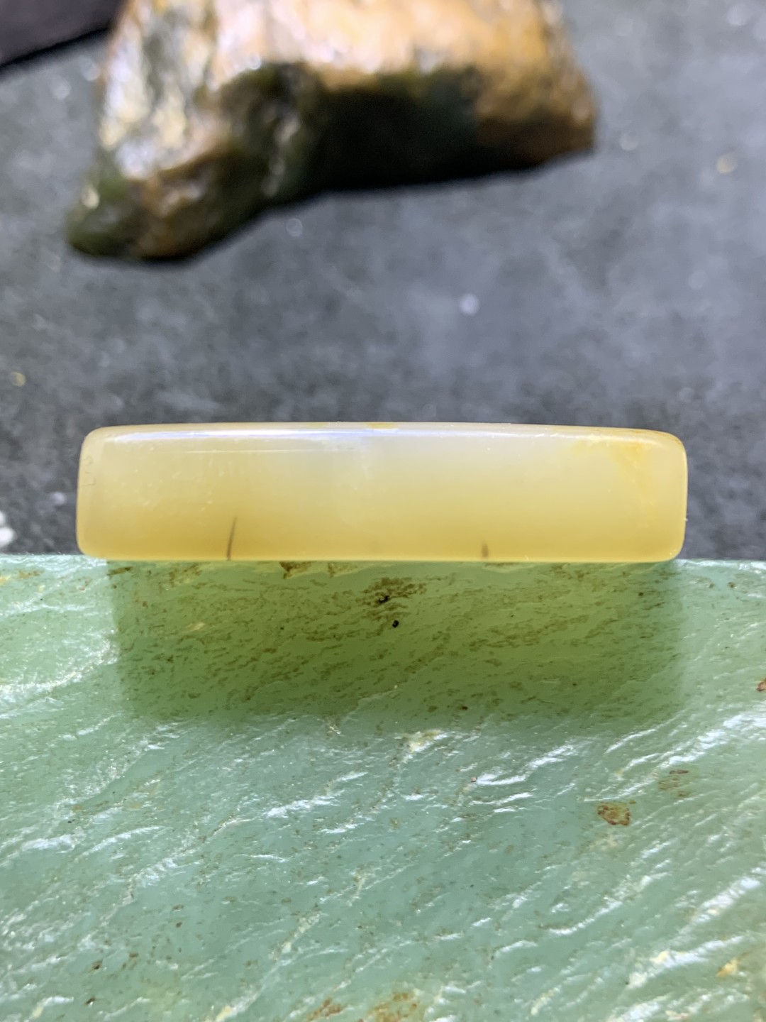 精美高玉化马达加斯加海洋玉髓俏色水墨点牌子一个！