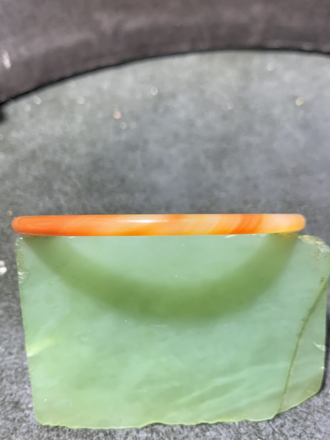 精美缠丝玛瑙条镯一只