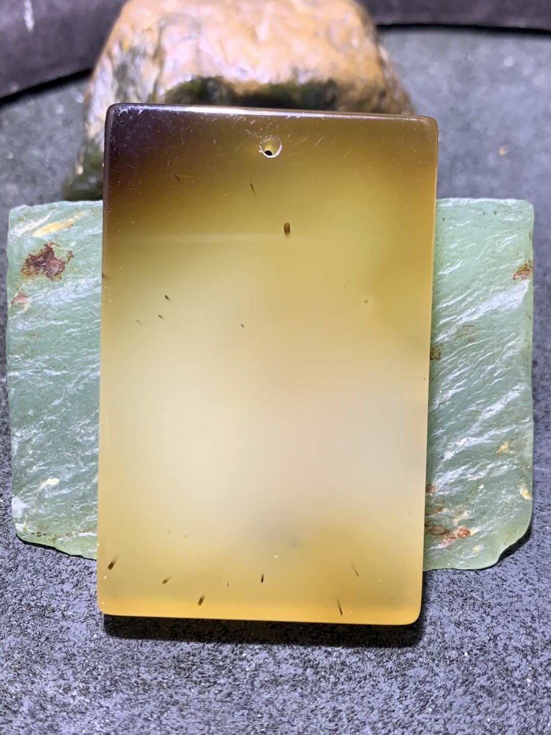 精美高玉化马达加斯加海洋玉髓俏色水墨点牌子一个！