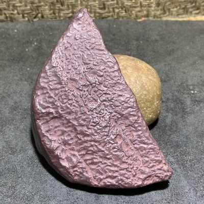 新疆库木塔格陨落区远古红微磁原石 - 新疆库木塔格陨落区远古红微磁原石