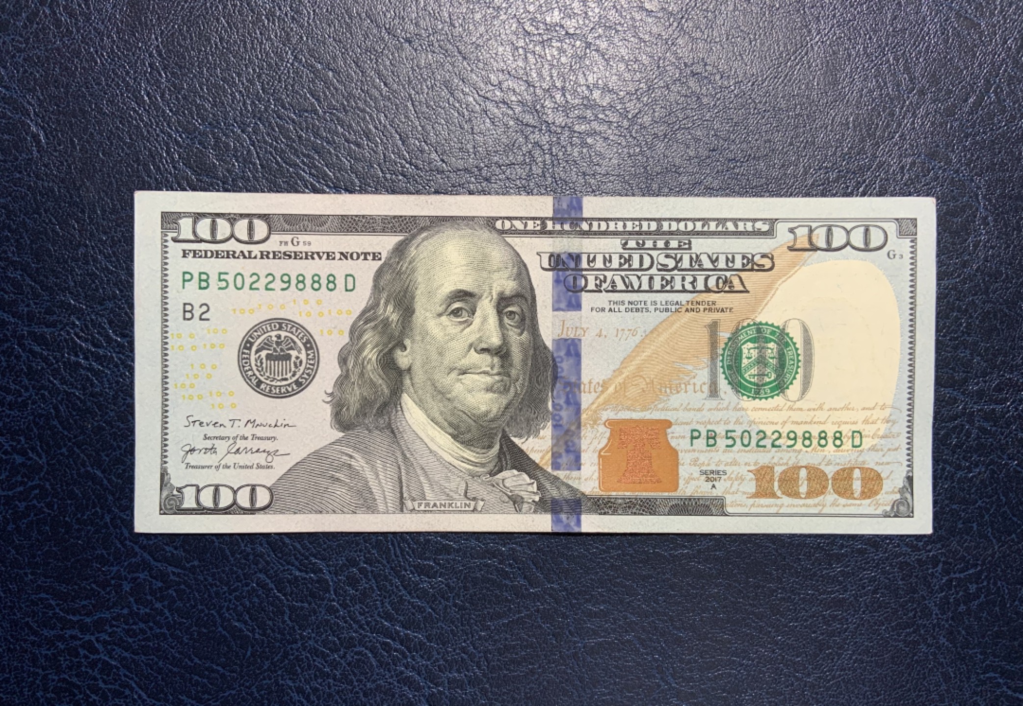 收藏联盟Quantum Auction 第223期拍卖 美国联邦储备券2017年100元 品相UNC 豹子号888 号码无47 边角微瑕 细节如图