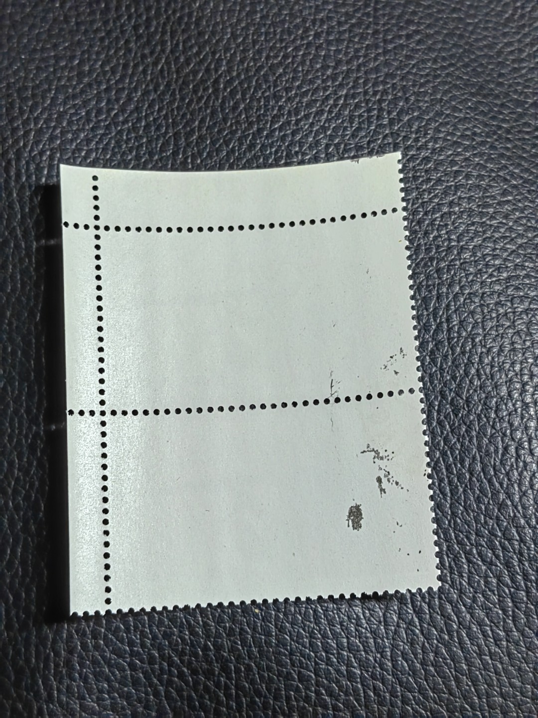 洪涛臻品批发群  精选邮票限时拍卖第一百三十三期 热门品种，特74解放军  色标➕数字2连一组，  盖销 ★完美品相，收藏首选★  老纪特三俗稀缺，经典热门票，版撕全品嘎嘎绝，面艳胶白，撕口新，适合收藏，喜欢不要错过，全品可评级《ASG评级处于初级阶段，趁便宜囤精品版撕票，后市不可估量》(图3盖销全品价格做参考)