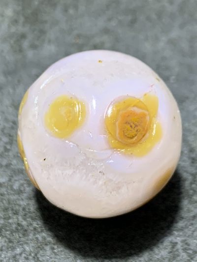 精美高润度战国红玛瑙俏色巧雕金鱼出水随形珠一个！ - 精美高润度战国红玛瑙俏色巧雕金鱼出水随形珠一个！