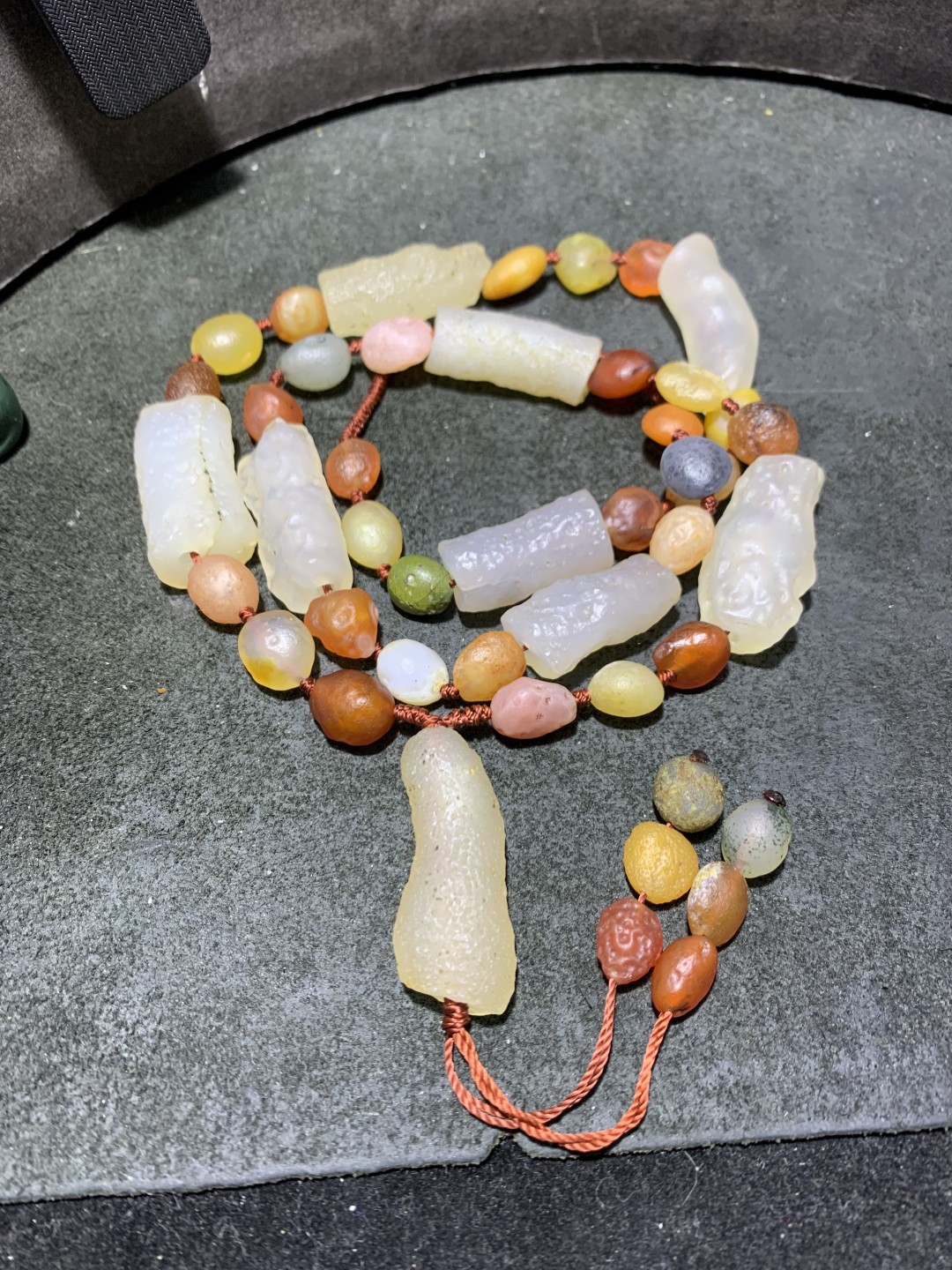 精美天然阿拉善管状玛瑙项链一条