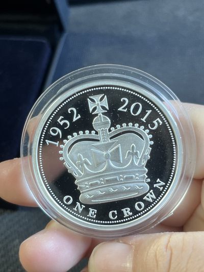 【海宁潮】第五十六期拍卖 - 【海寧潮】英国2015年在位时间最长君主精制加厚纪念银币原价3850