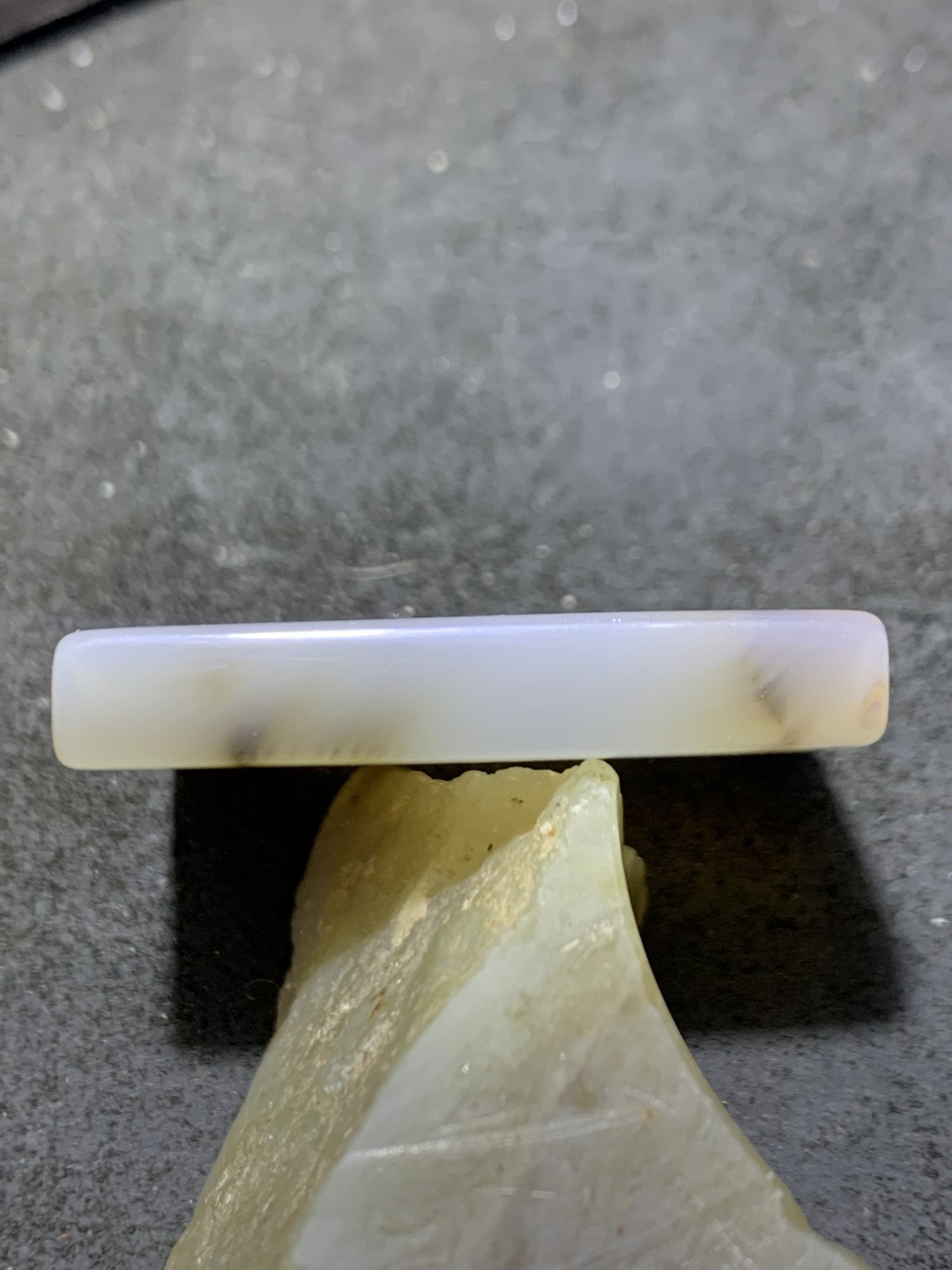 精美高玉化马达加斯加海洋玉髓千层纹牌子一个！
