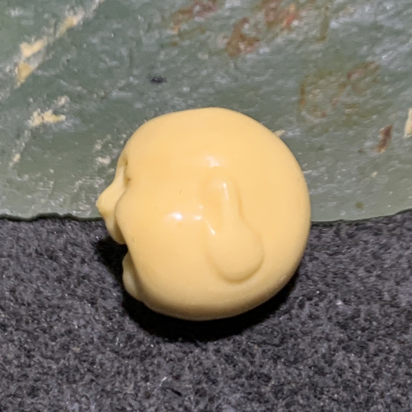 精美高玉化缅甸黄玉雕刻笑佛一个