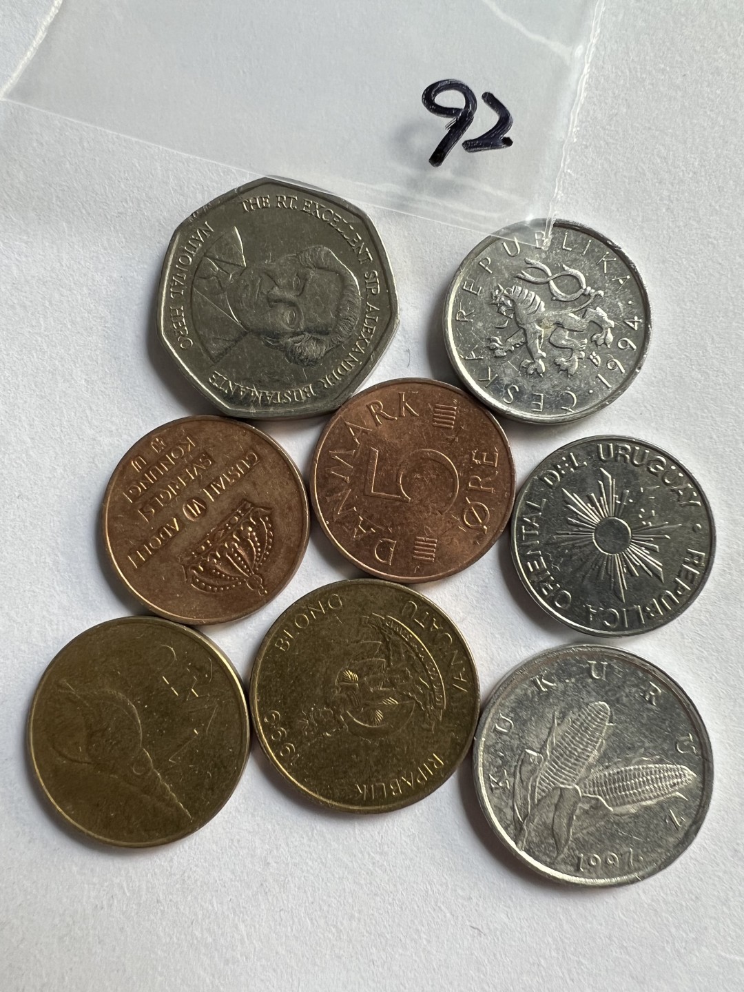 泡泡堂第209期  世界硬币（无押金，无佣金，捡漏，全场20包邮，偏远地区除外） 硬币一袋92