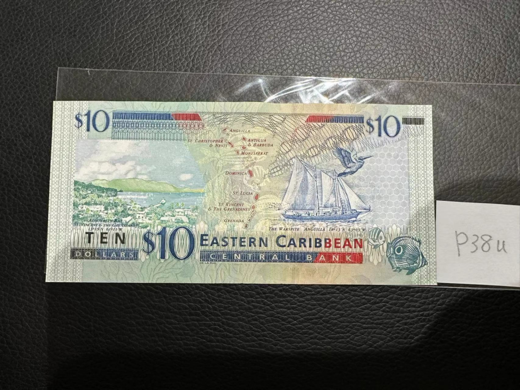 《外钞收藏家》第二百三十期英国女王专场（百慕大与东加勒比） 东加勒比2000年版10元金标，后缀U（安圭拉）	P38u 全新UNC