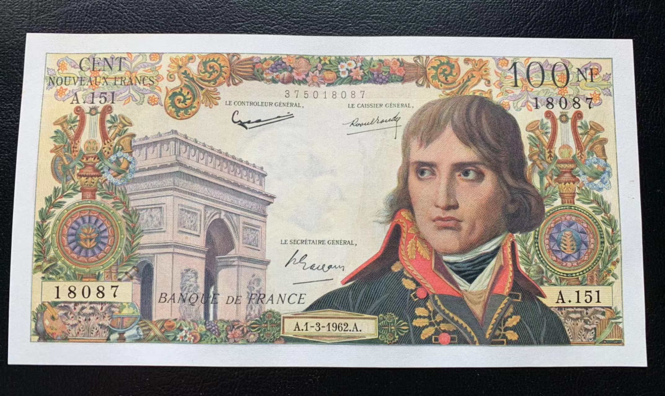 【Blue Auction】✨世界纸币精拍第278期——小年特辑【精】 法国 1962年100新法郎 拿破仑 UNC-