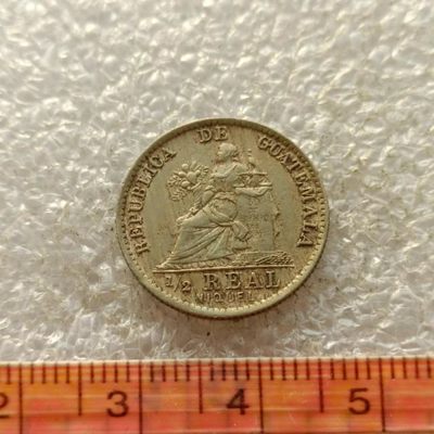 【淘币小摊】第六十一拍 十连拍之五 散币场  满百包邮 - 危地马拉1900年1/2R镍币好品
