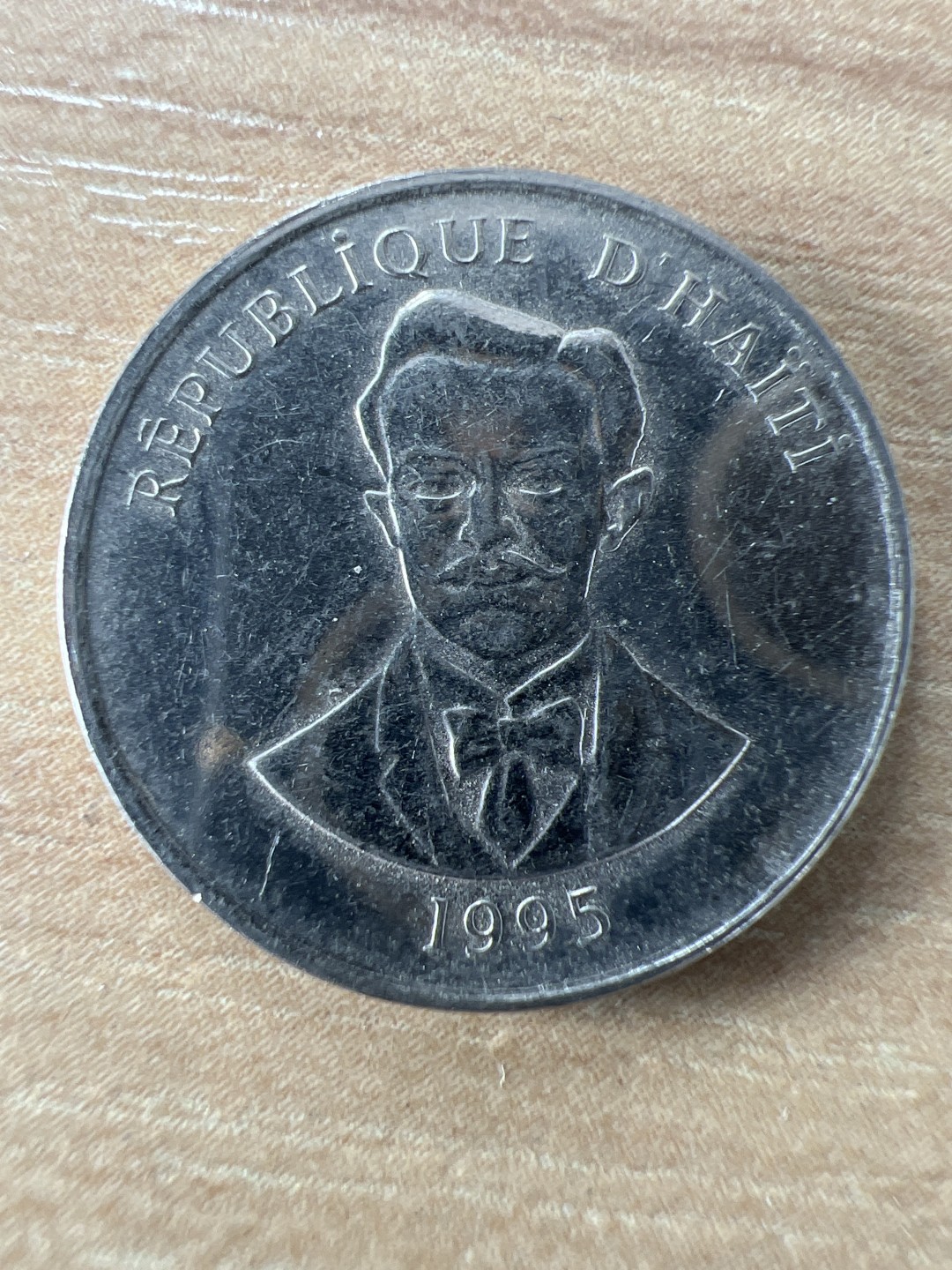 泡泡堂第197期  世界硬币（无押金，无佣金，捡漏，全场20包邮，偏远地区除外） 海地5生丁