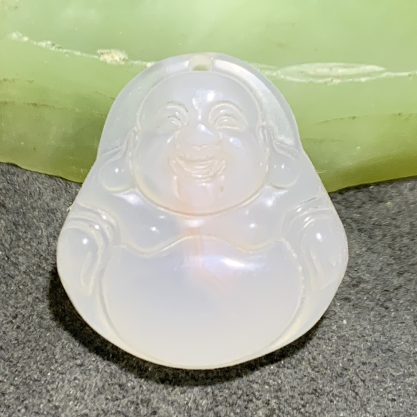 精美天然高玉化缠丝玛瑙雕刻弥勒一个，