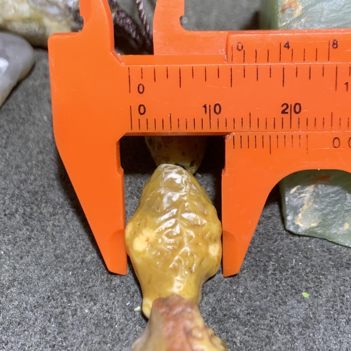 精美筋脉石原石手工编织手串一条