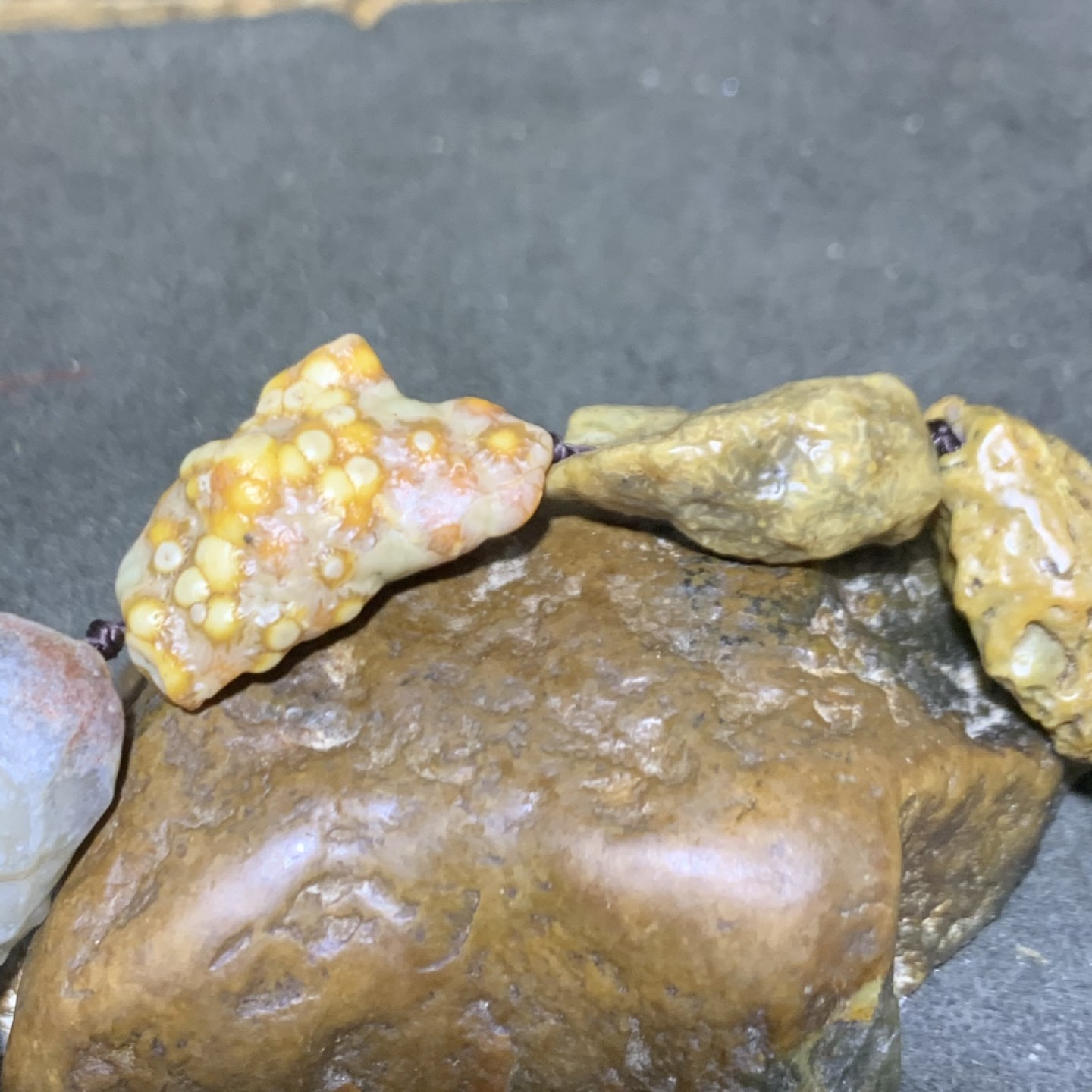 精美筋脉石原石手工编织手串一条