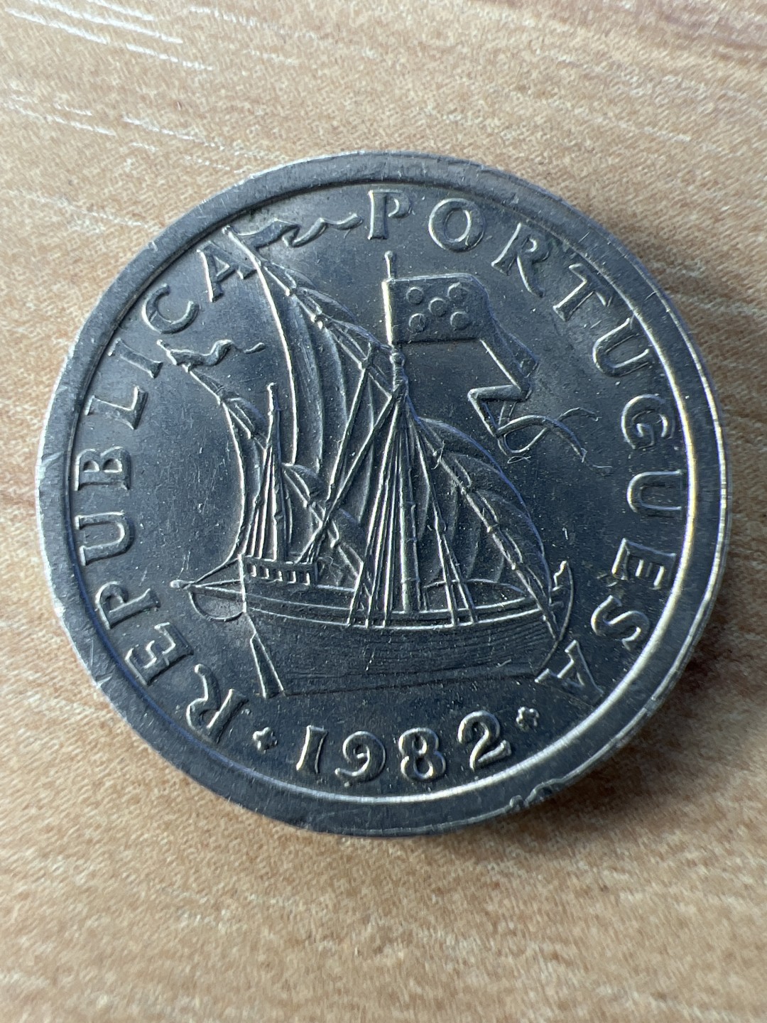 泡泡堂第228期  世界硬币邮票 （无押金，无佣金，捡漏，全场20包邮，偏远地区除外） 葡萄牙2.5埃斯库多