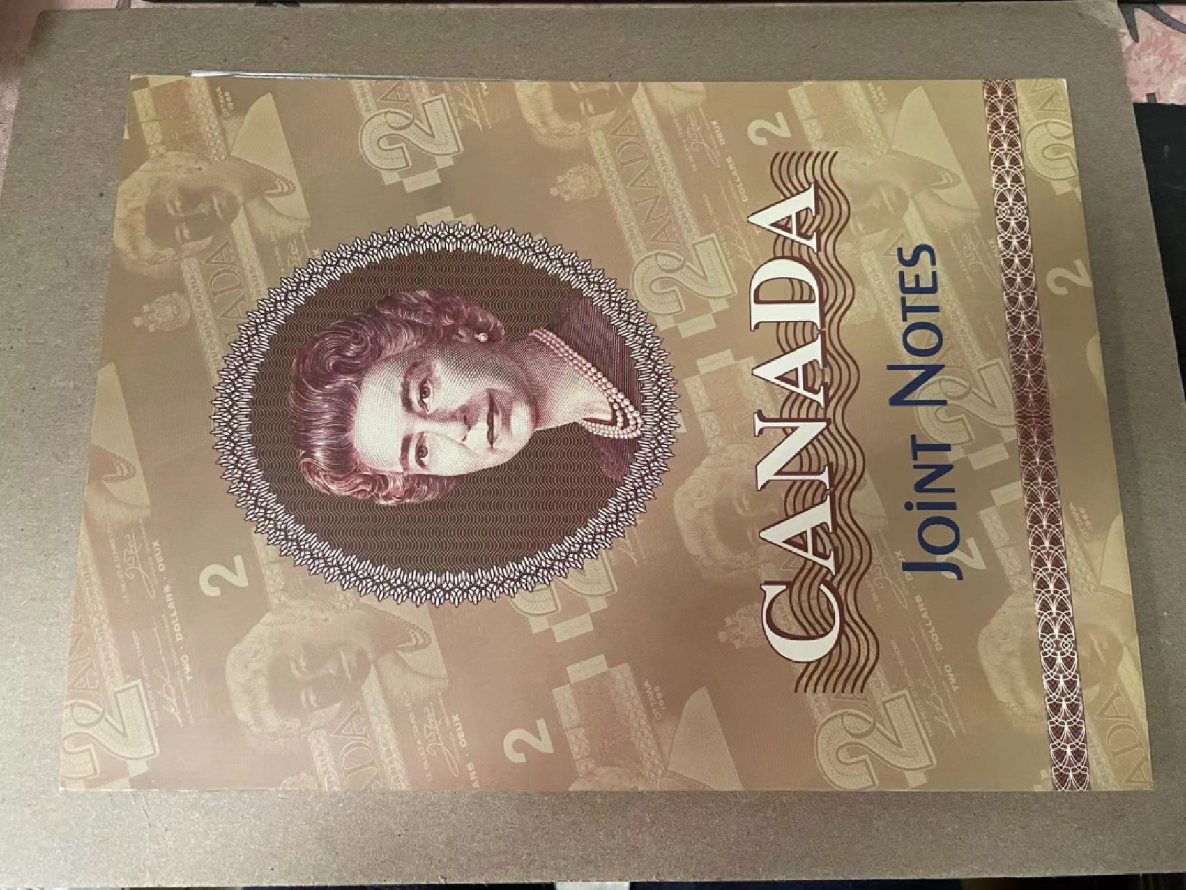 【Blue Auction】✨世界纸币精拍第280期——喜迎新春特别场【精】 【三连体 带册】加拿大 1986年2元 PMG66EPQ 女王