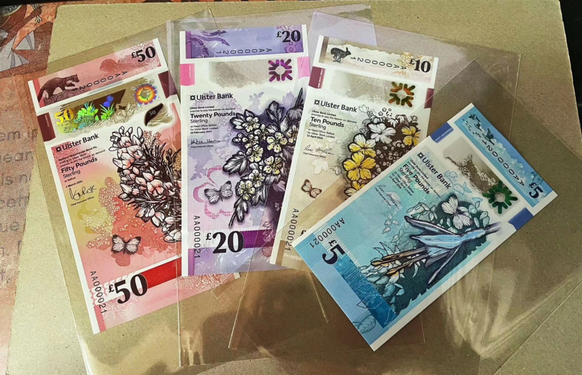 【Blue Auction】✨世界纸币精拍第280期——喜迎新春特别场【精】 【AA全同21（”爱你“）极小号一套】北爱尔兰 2018-2021年 