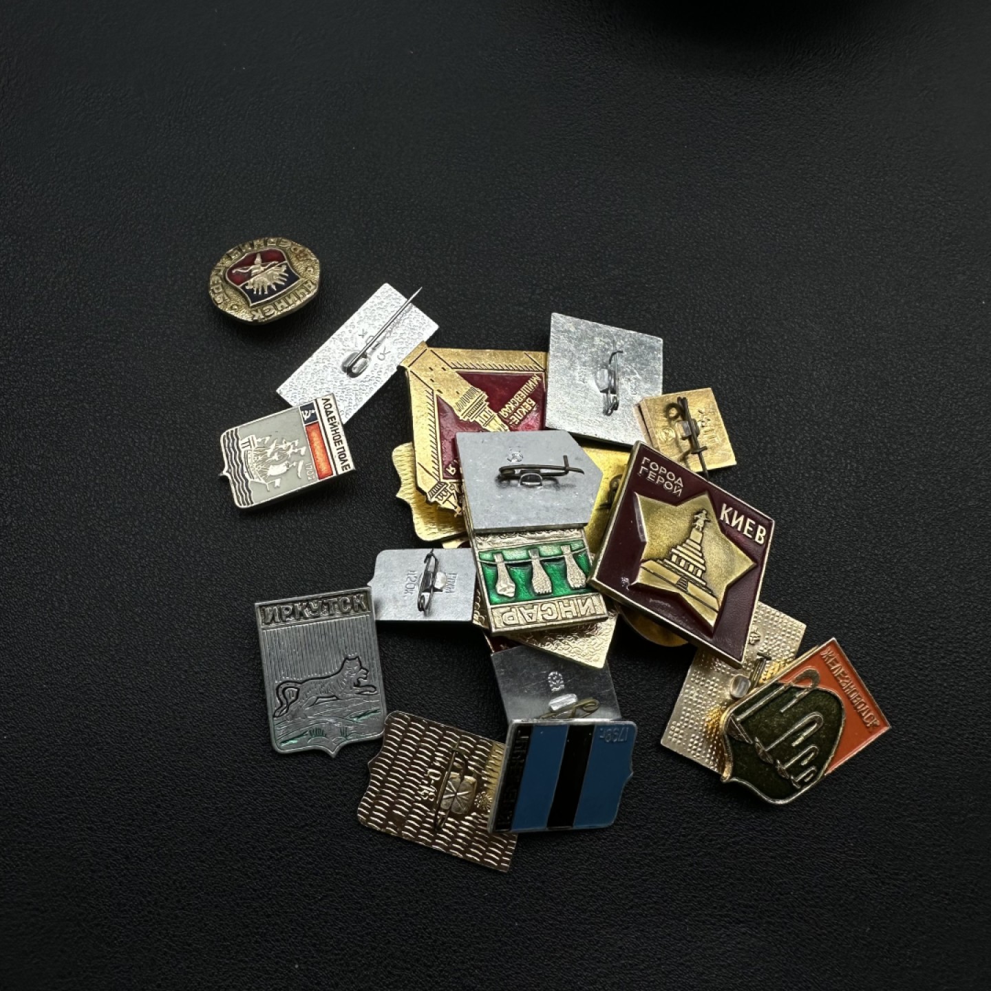 勋章奖章交易所1月14日群拍 俄罗斯徽章一组