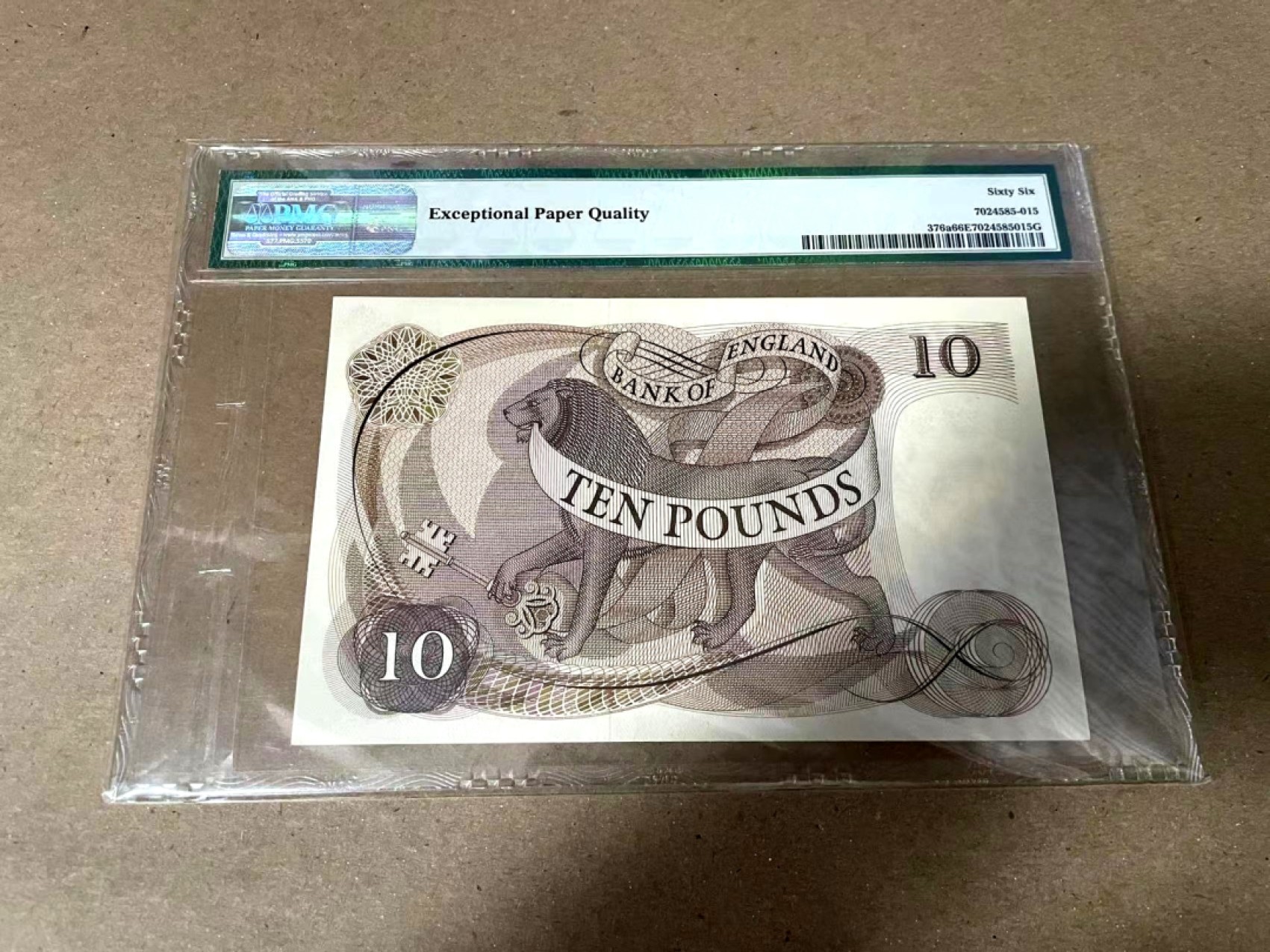 【Blue Auction】✨世界纸币精拍第280期——喜迎新春特别场【精】 【A01首发冠 无47】英国 C序列 1964-66年10镑 p376a PMG66EPQ 女王 