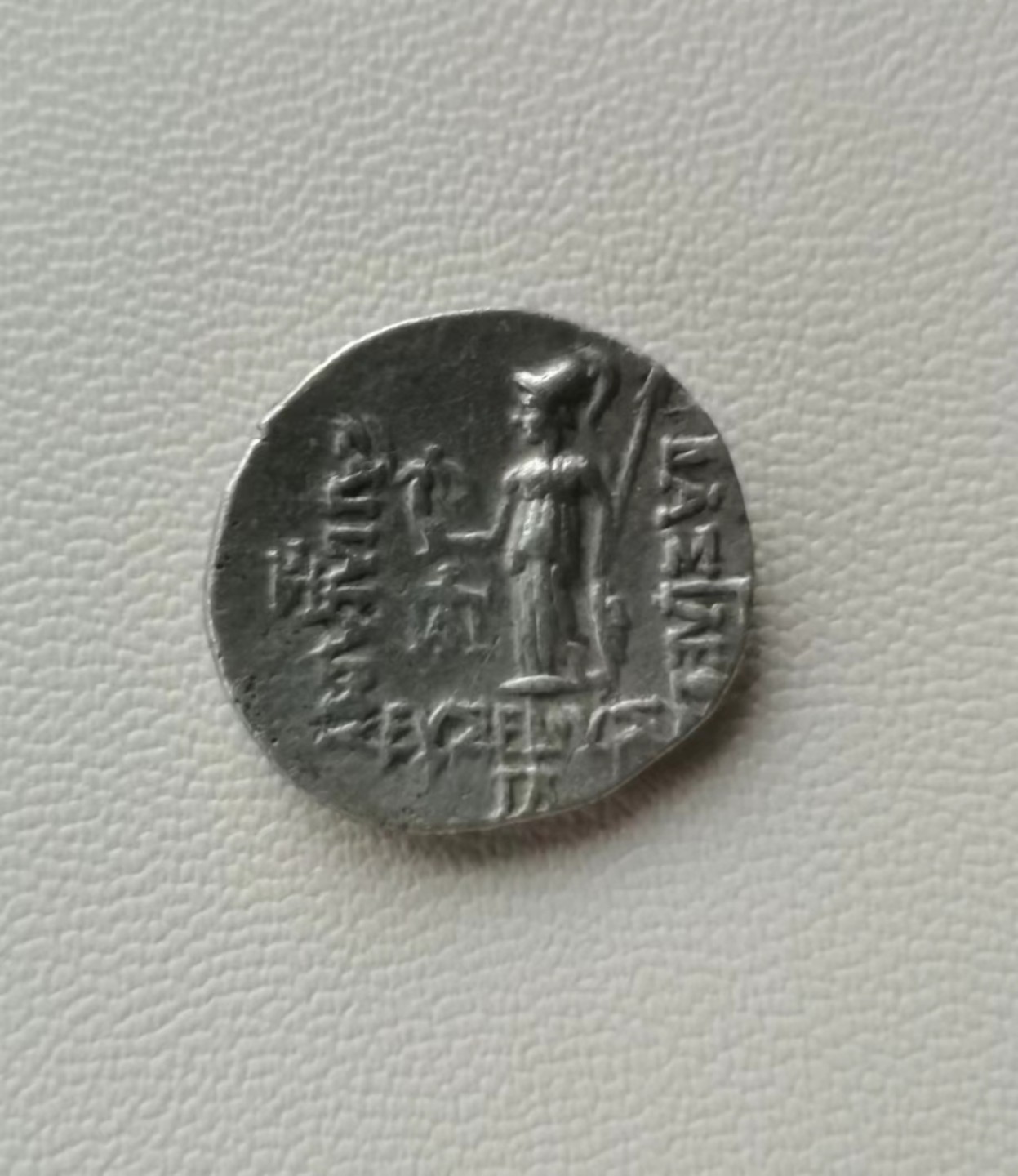 瓶子🏺第74期拍卖会 卡帕多细亚王国 阿里阿拉特斯5世 公元前163-130年 背雅典娜持胜利女神 1德拉克马银币