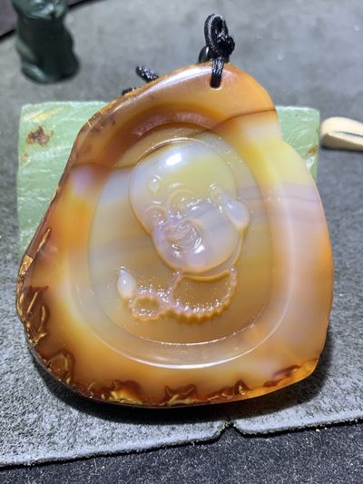 放福利！！天然马达加斯加原皮玛瑙雕刻弥勒佛牌子一块， - 放福利！！天然马达加斯加原皮玛瑙雕刻弥勒佛牌子一块，