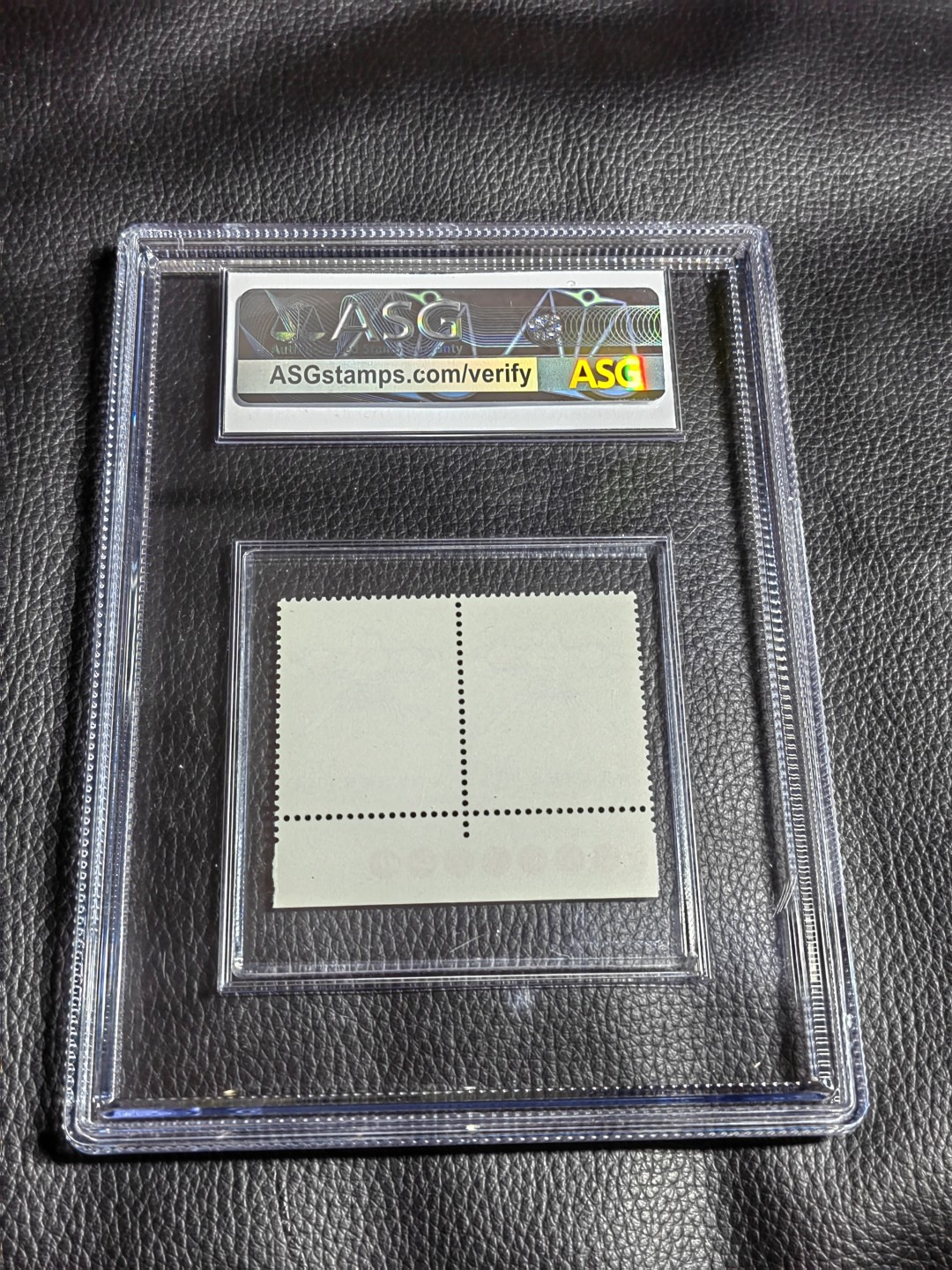 洪涛臻品批发群  精选邮票限时拍卖第一百四十二期 T50风筝【总筋4-4】二连 纯红色标一组，非常稀缺。ASG90高分一组，大盒带内衬，总筋一枚可单玩，非常漂亮，一手出分，壳子完好无划痕，喜欢不要错过，末图价格做参考，色标稀缺货注意捡漏
