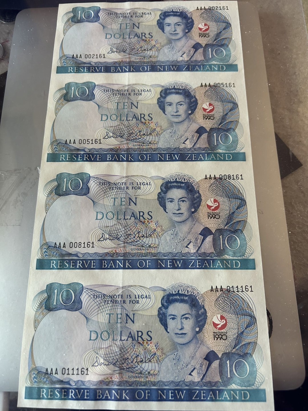 收藏联盟Quantum Auction 第226期拍卖 新西兰1990年10元纪念钞四连体 品相全新UNC AAA冠  全无347号码靓丽