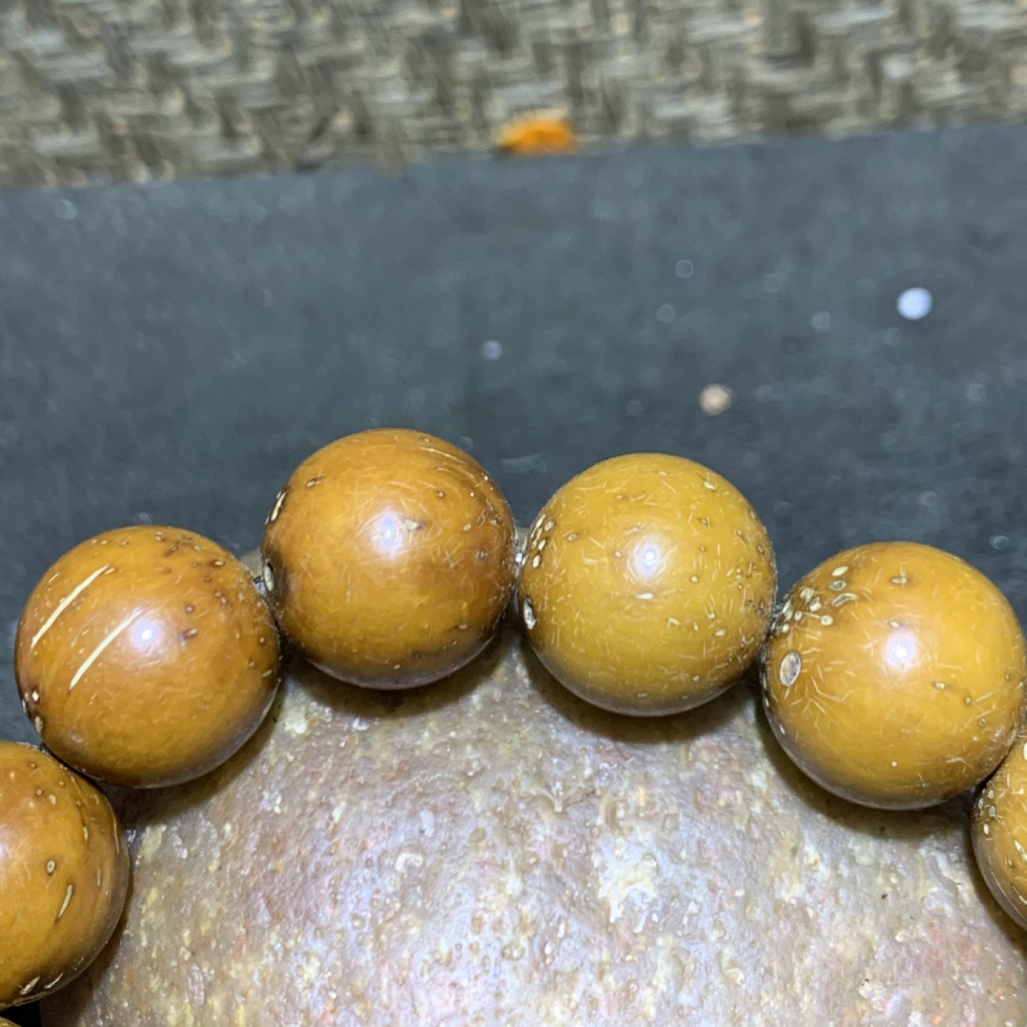 精美招财紫金鼠菩提光珠手串一条