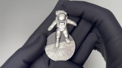 【钱币星球】乍得2022独行月球2盎司银币（黑色宇宙）