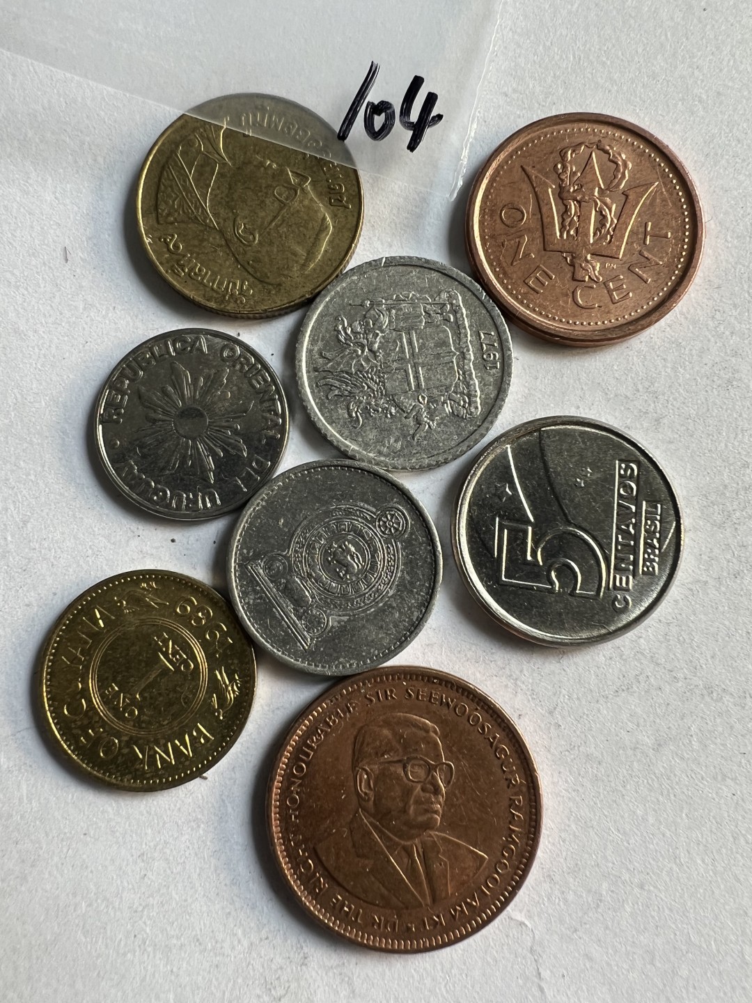 泡泡堂第214期  世界硬币（无押金，无佣金，捡漏，全场20包邮，偏远地区除外） 硬币一袋104