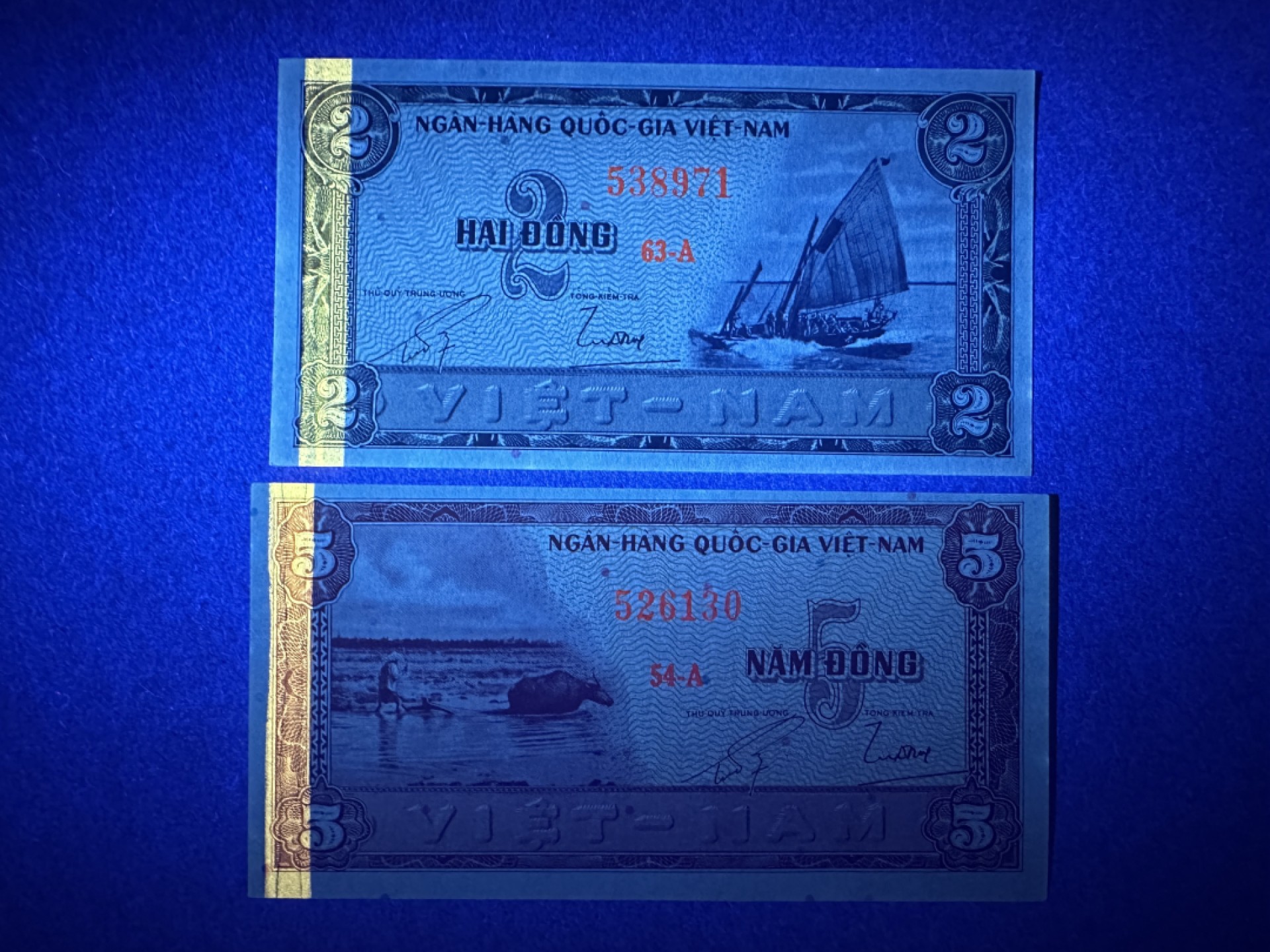 《张总收藏》87期——稀缺品种外币&世界最佳纸币 越南2、5盾2张 UNC 南越1955年发行