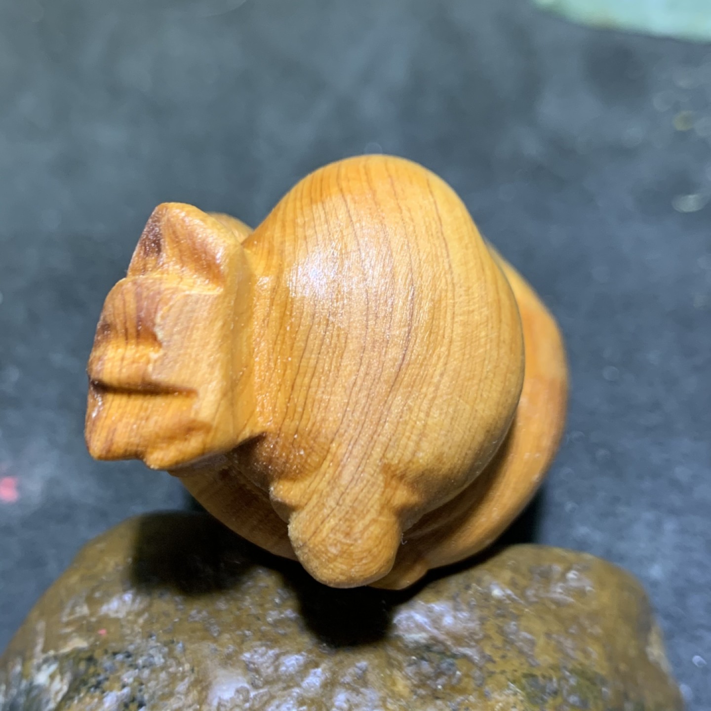 崖柏雕刻寿星公手把件一个，