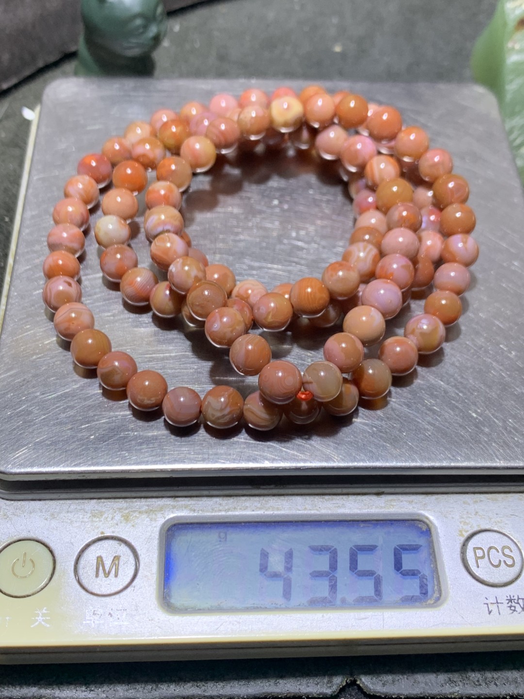 川料南红玛瑙108手串一条，