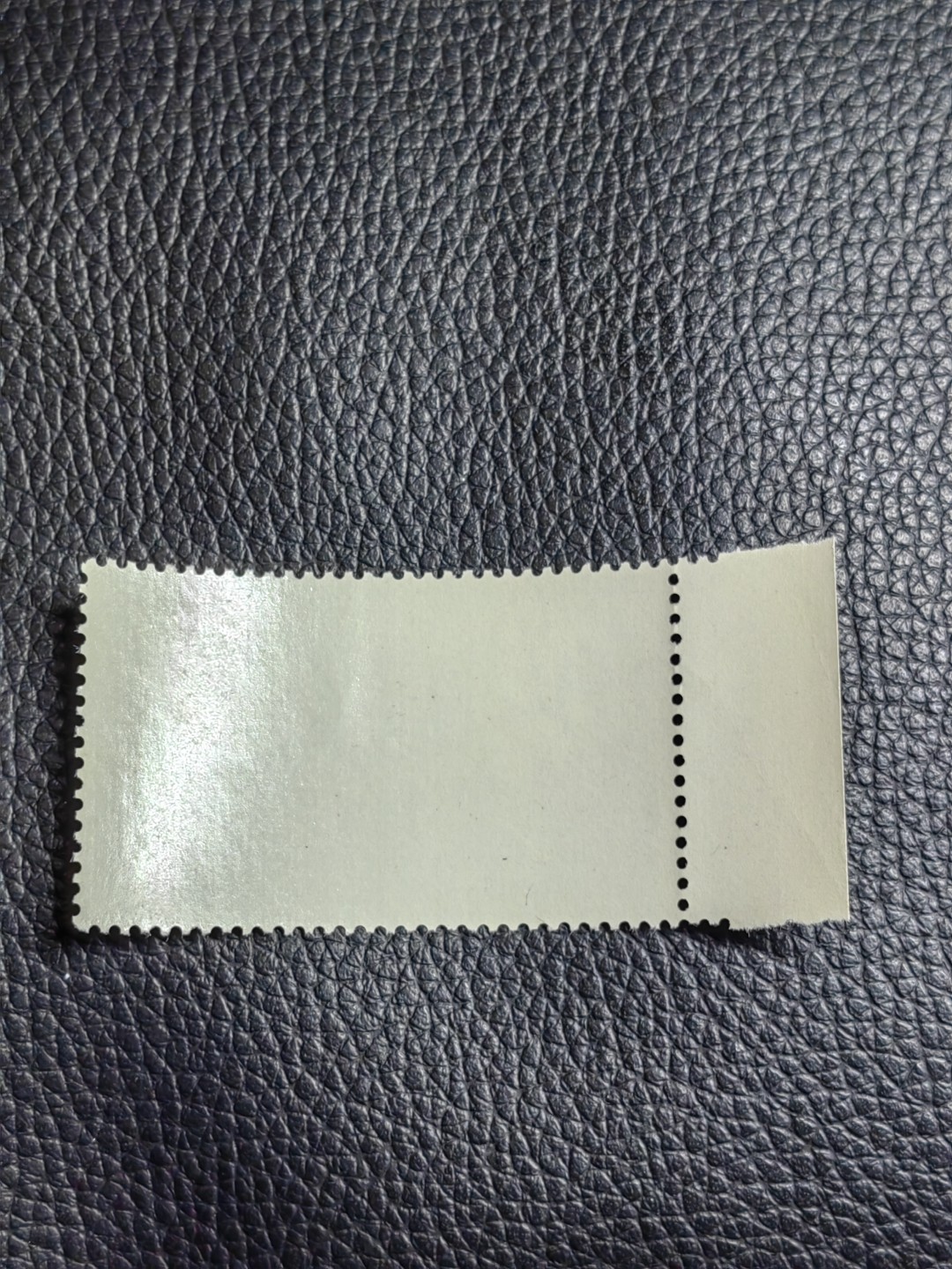 洪涛臻品批发群  精选邮票限时拍卖第一百四十四期 特67石油  5-5 盖销  20分【总筋】数字 带厂名一枚，全品 评级品相，白胶润泽，老纪特精品高价票，总筋一枚占总价值的80%以上，厂名稀缺货，喜欢不要错过