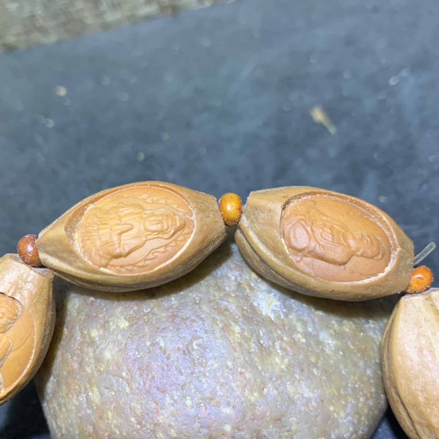 精美橄榄浮雕观世音菩萨手串一条