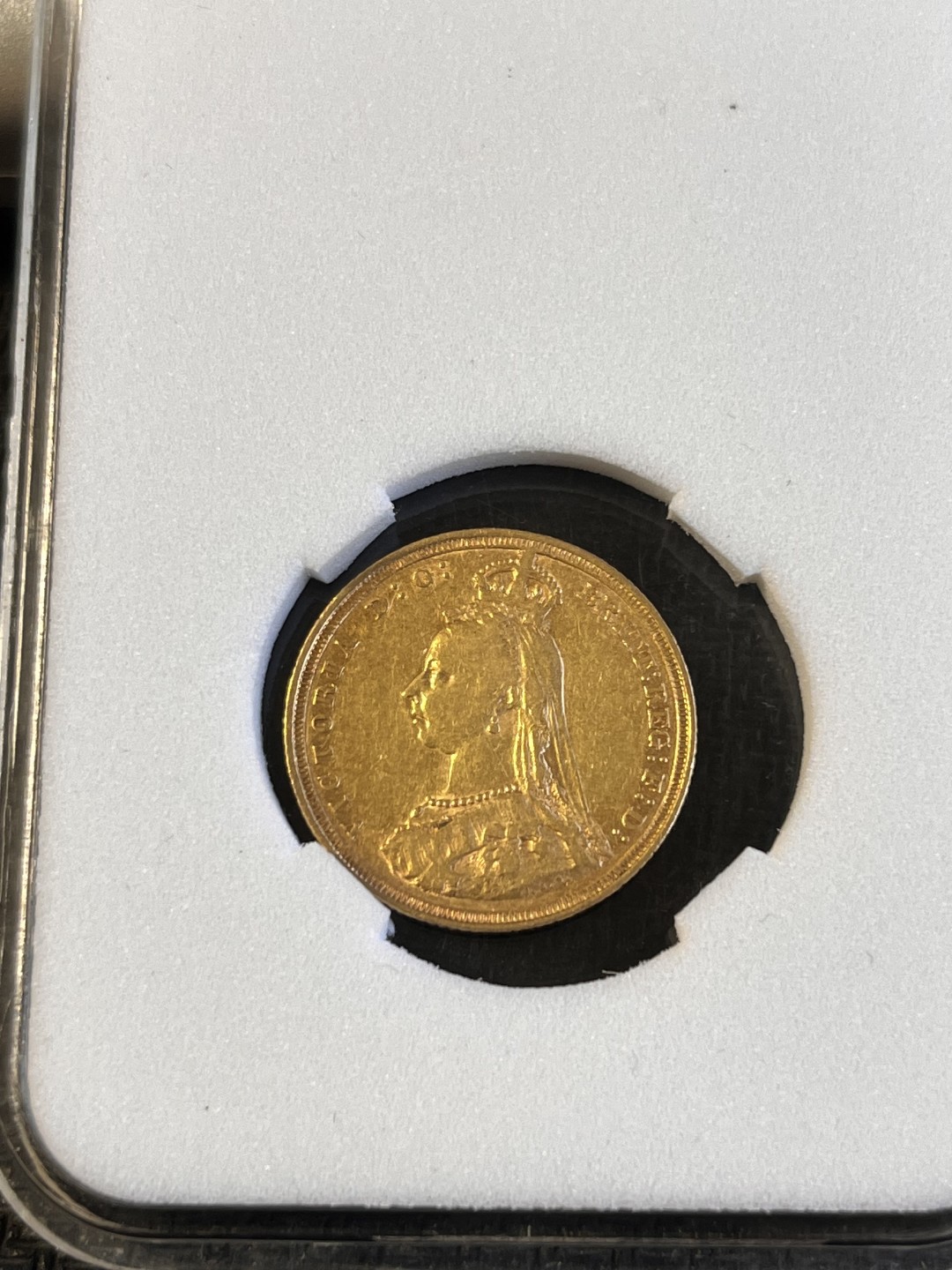 【海寧潮】英国1887年马剑屠龙7.96克精制纪念金币，直径22毫米