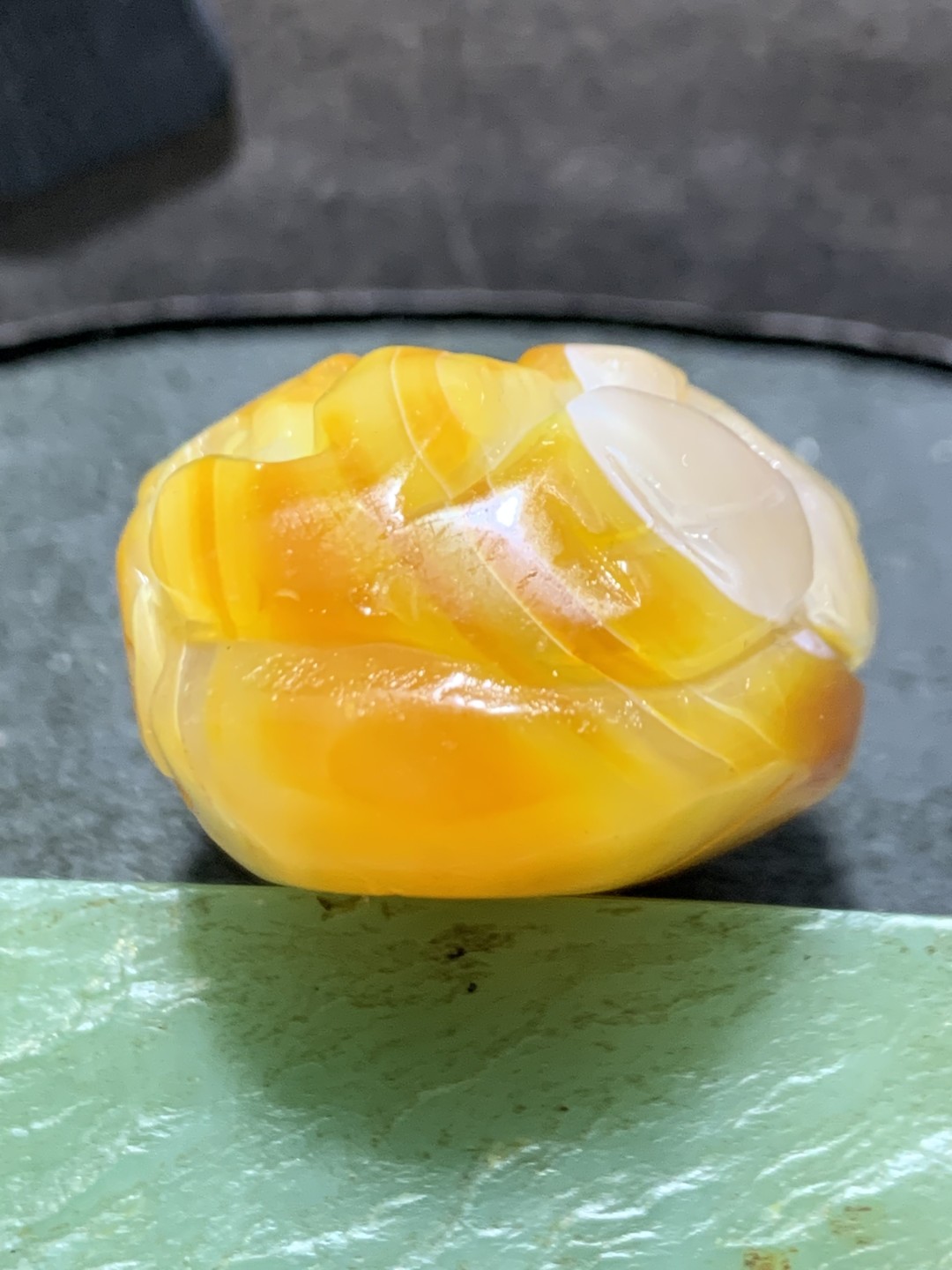 重器天然马达加斯加高玉化玛瑙手工雕刻如意招财金蟾把件一个
