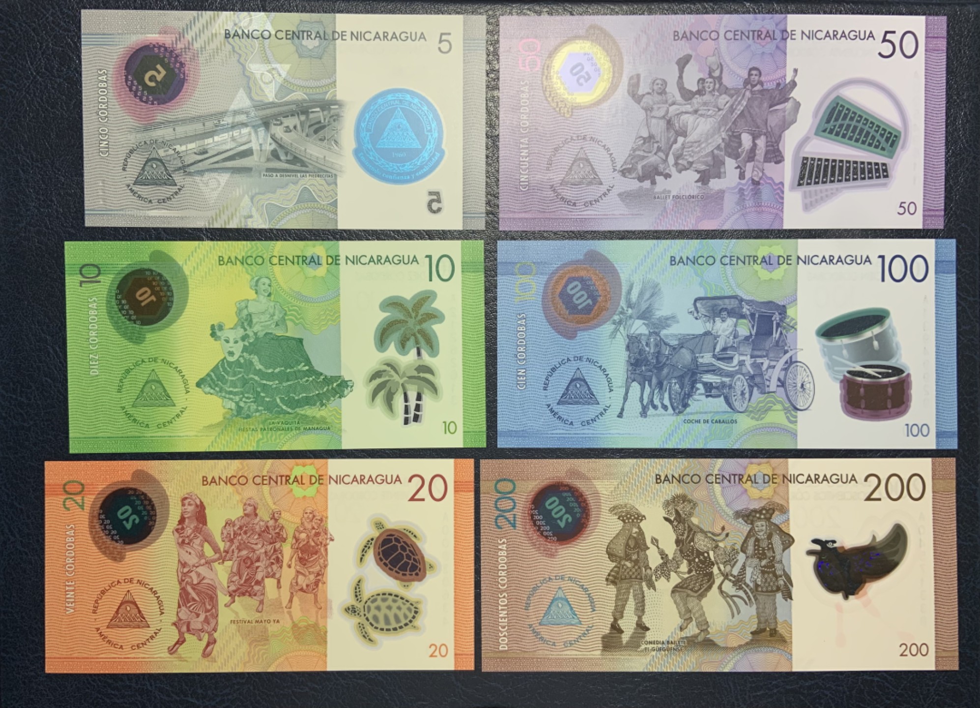 收藏联盟Quantum Auction 第226期拍卖 尼加拉瓜2014年10-200科多巴和2019年5科多巴纪念钞 品相全新UNC A序列冠