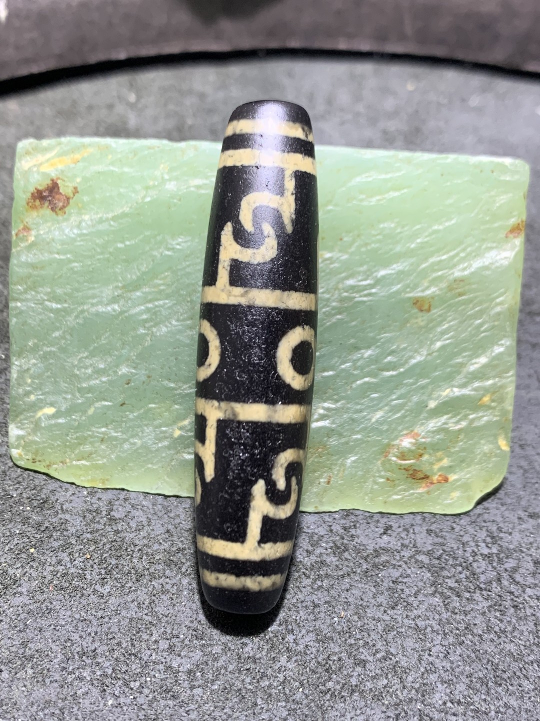 仅此一颗，精品三眼莲师法器玛瑙天珠一颗，