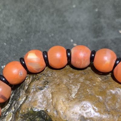 川料南红玛瑙苹果珠单圈手串一条， 川料南红玛瑙苹果珠单圈手串一条，