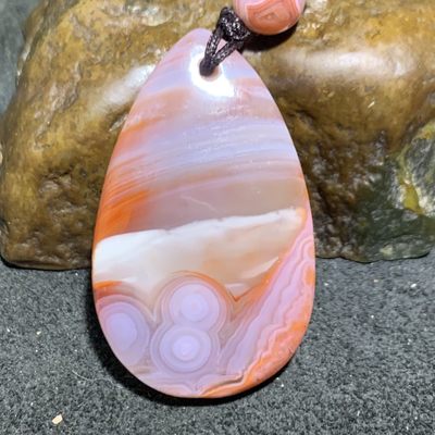 精美川料南红玛瑙天眼缠丝纹吊坠一个 精美川料南红玛瑙天眼缠丝纹吊坠一个