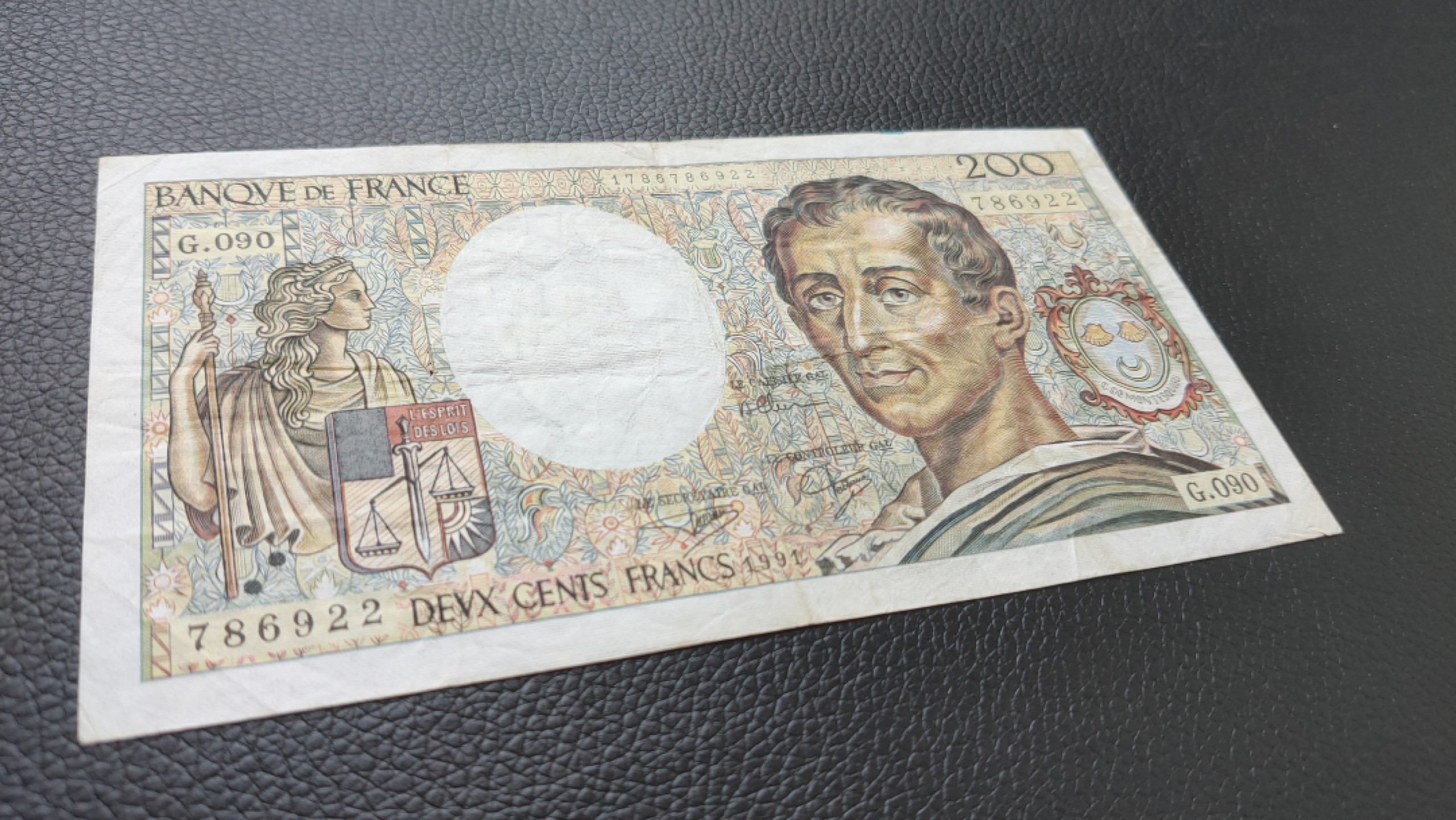 民国印放漏专场 法国1982年200法郎，孟德斯鸠 外国纸币