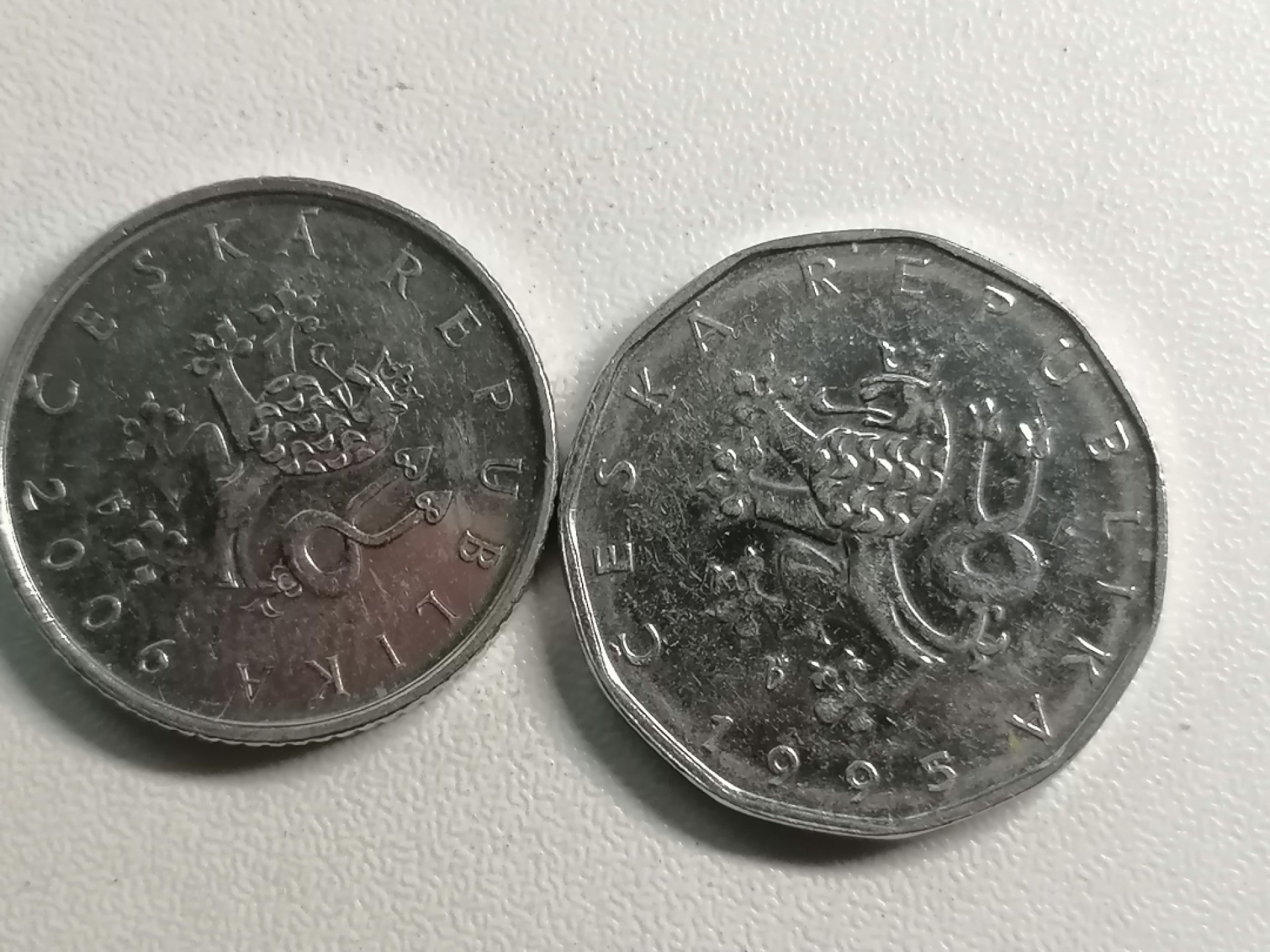 钱币专场 外币二枚