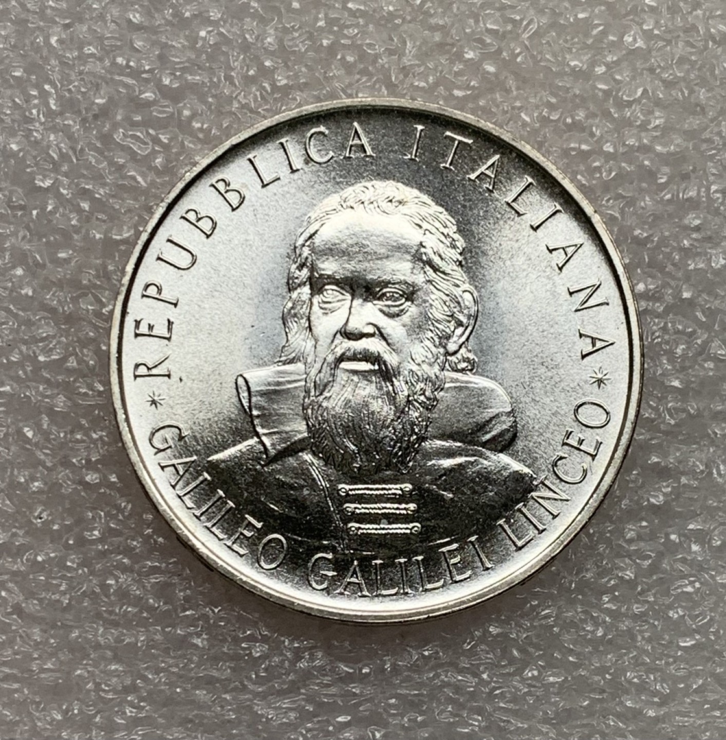 瓶子🏺第75期拍卖会 意大利1982年伽利略500里拉银币原光好品BU