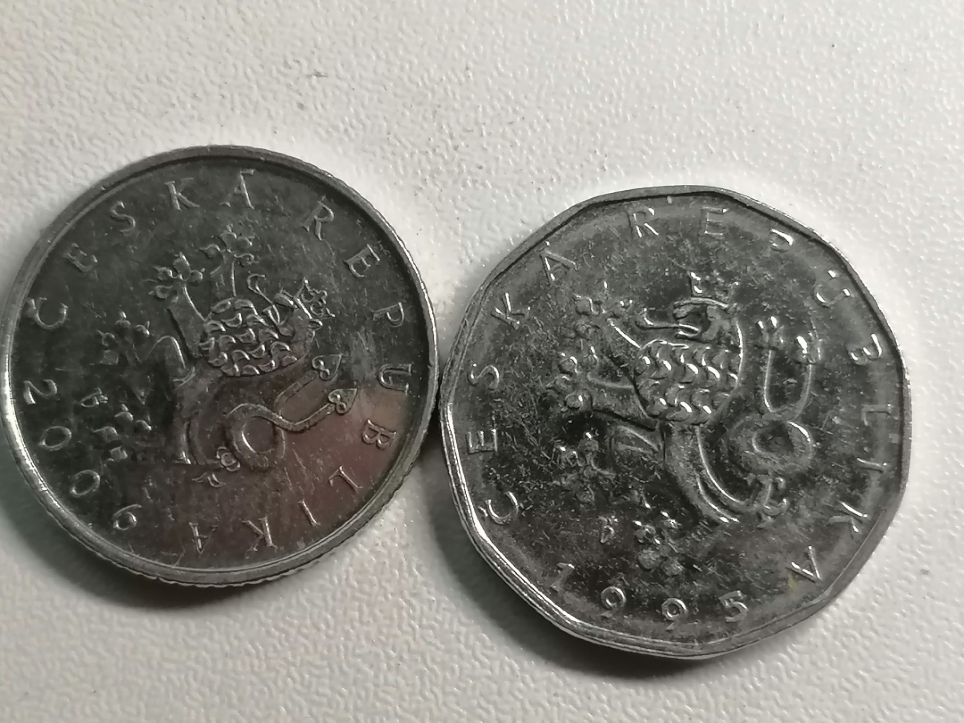 钱币专场 外币二枚