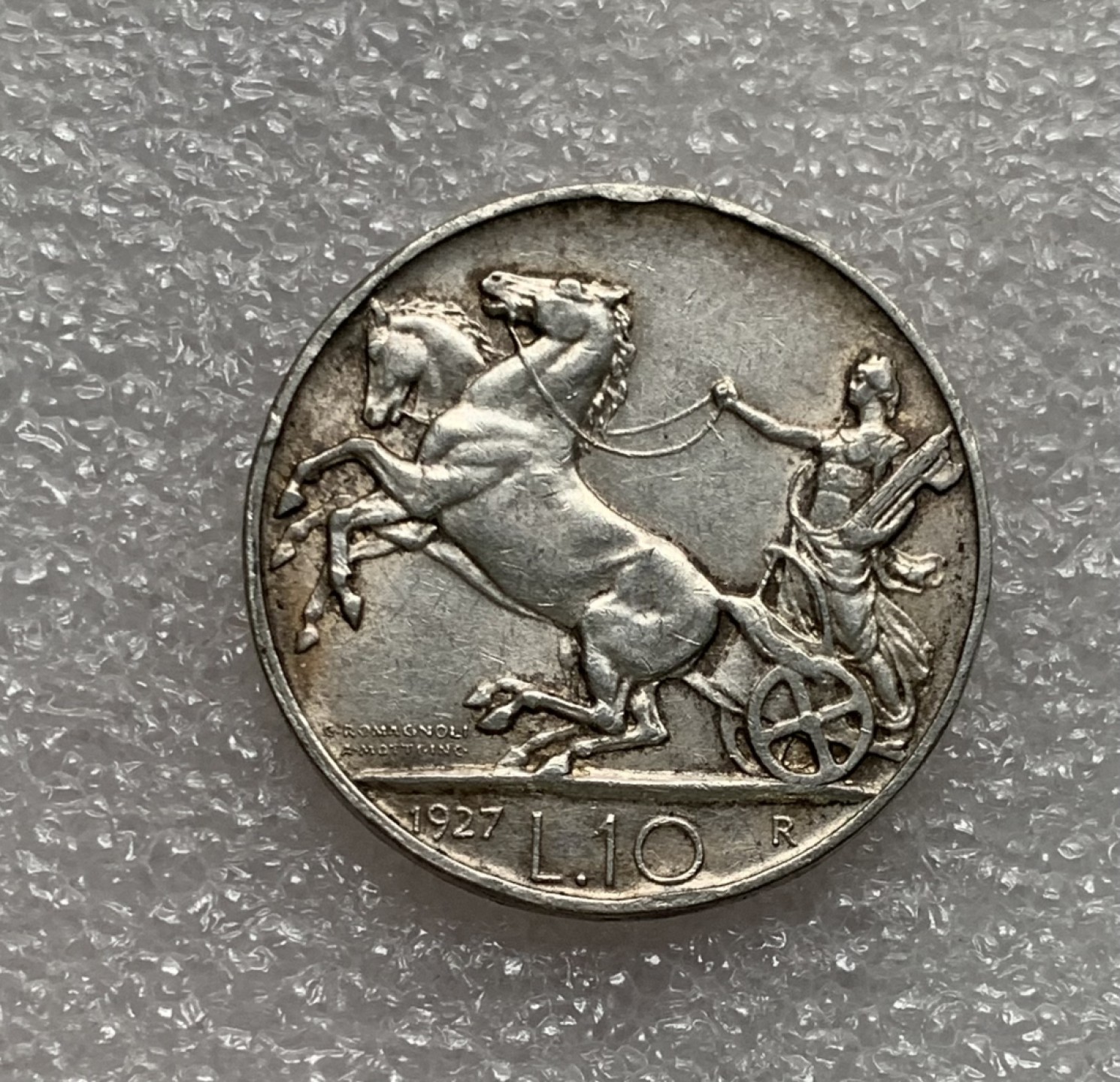 瓶子🏺第75期拍卖会 意大利1927年马车10里拉银币
