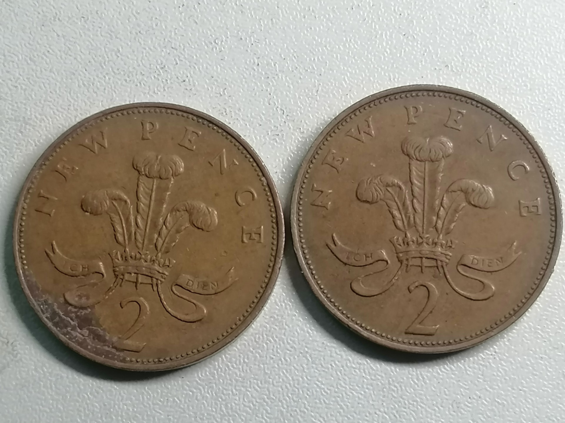 世界钱币专场 外币二枚