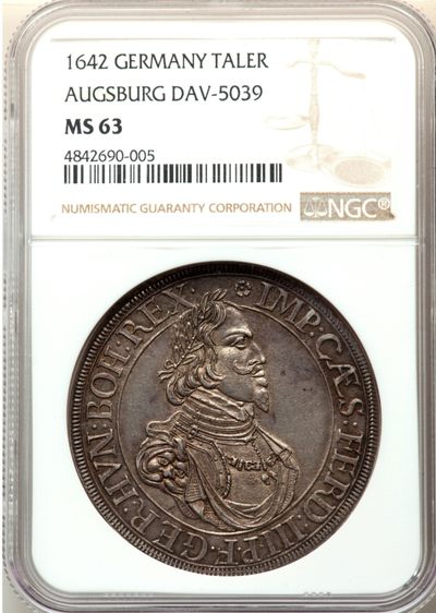 【Blue Auction】✨世界纸币精拍第328期——费迪南七世 -  神圣罗马帝国 1642年 斐迪南三世皇帝 奥格斯堡自由市景观泰勒大银币 NGC MS63 顶级高分 设计非常精美 这枚惹人垂涎的精选例子展示出细腻丰富的细节 象灰色包浆更显美观 在饱满馀光下闪闪生辉 实物非常惊艳