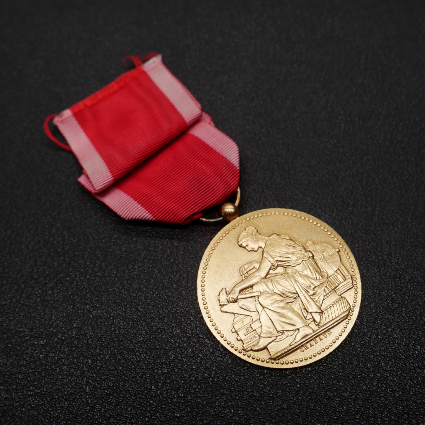 勋章奖章交易所1月27日（初六）法国币章专场 鲁昂工业协会奖章，银质镀金